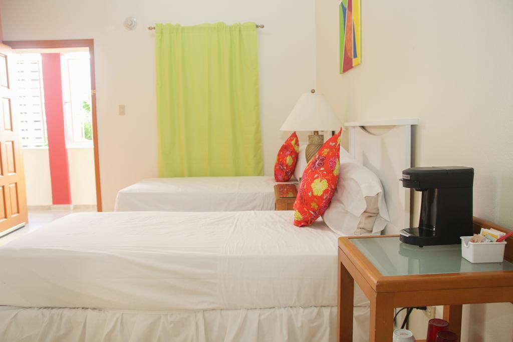 Alicia'S Inn Philipsburg  Bagian luar foto